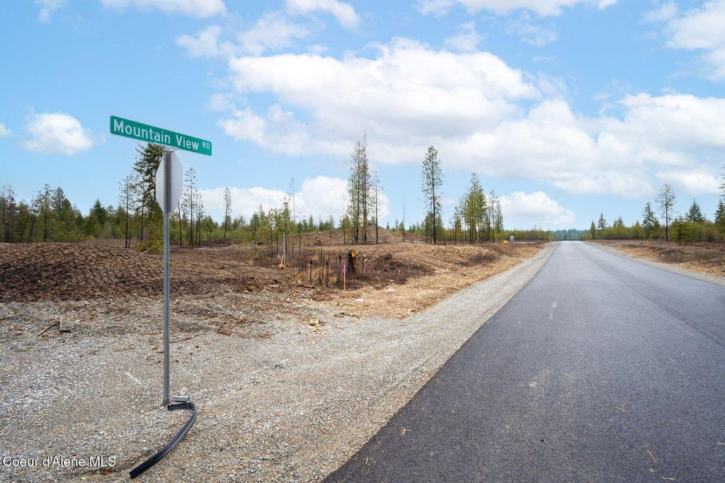 Photo of L15 B1 N Mountain View Rd Rd, Rathdrum, ID 83858 (MLS # 26-435)