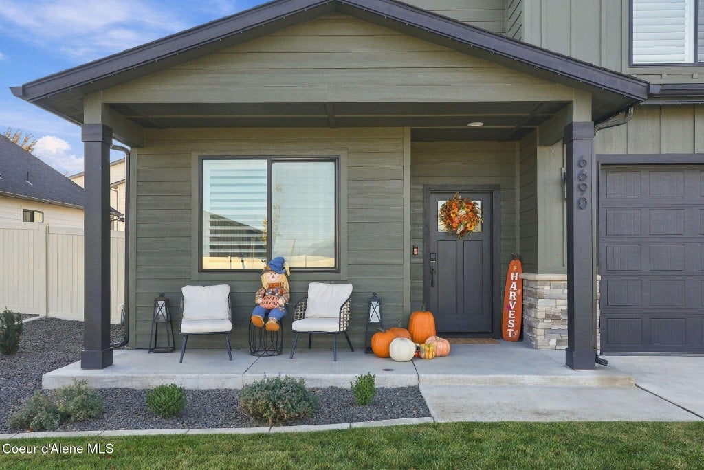 Photo of 6690 PORTRUSH DR, Rathdrum, ID 83858 (MLS # 26-10403)