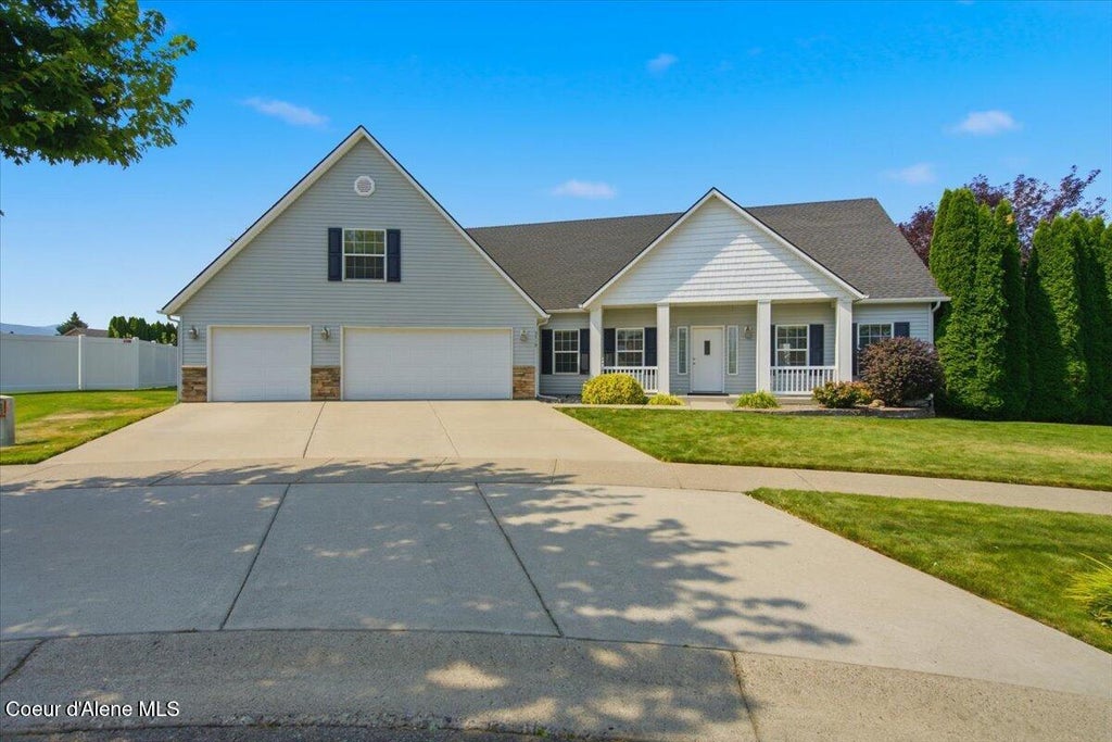 Photo of 3719 Cleveland CT, Post Falls, ID 83854 (MLS # 26-8400)