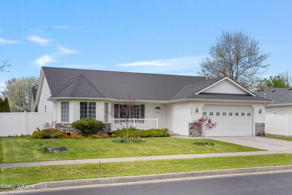 Photo of 8185 SALLY St, Hayden, ID 83835 (MLS # 26-4311)