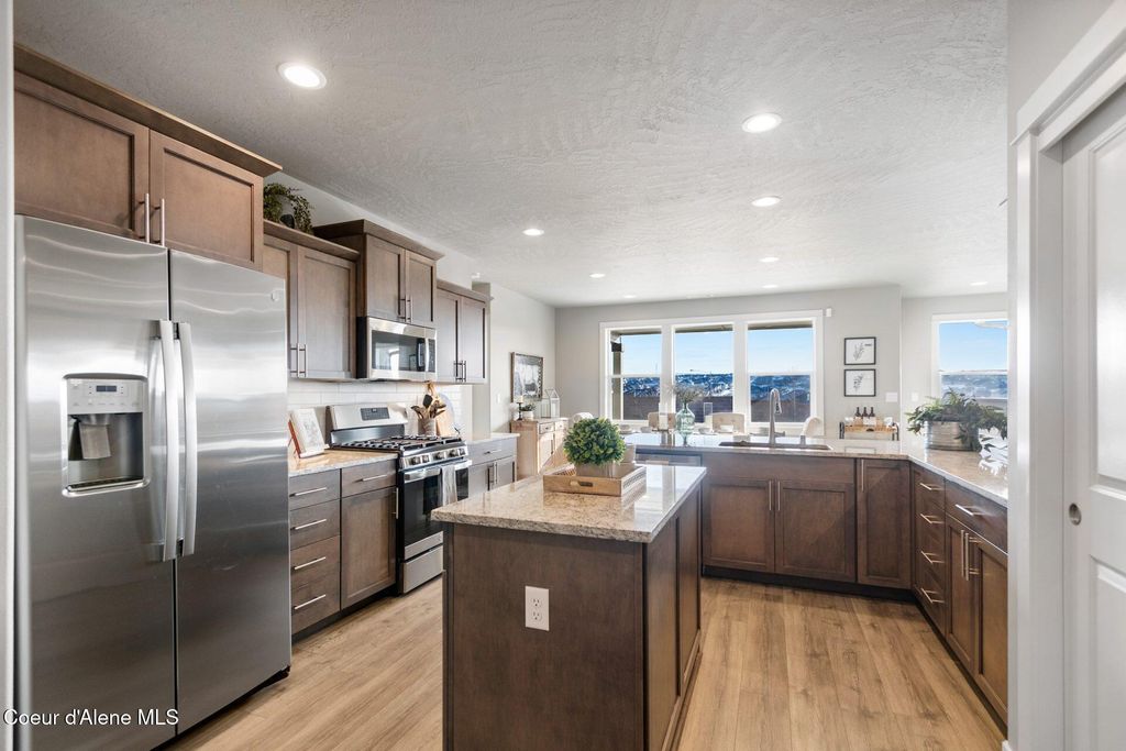 Photo of 6585 CONSTANTINE, Rathdrum, ID 83858 (MLS # 26-2486)