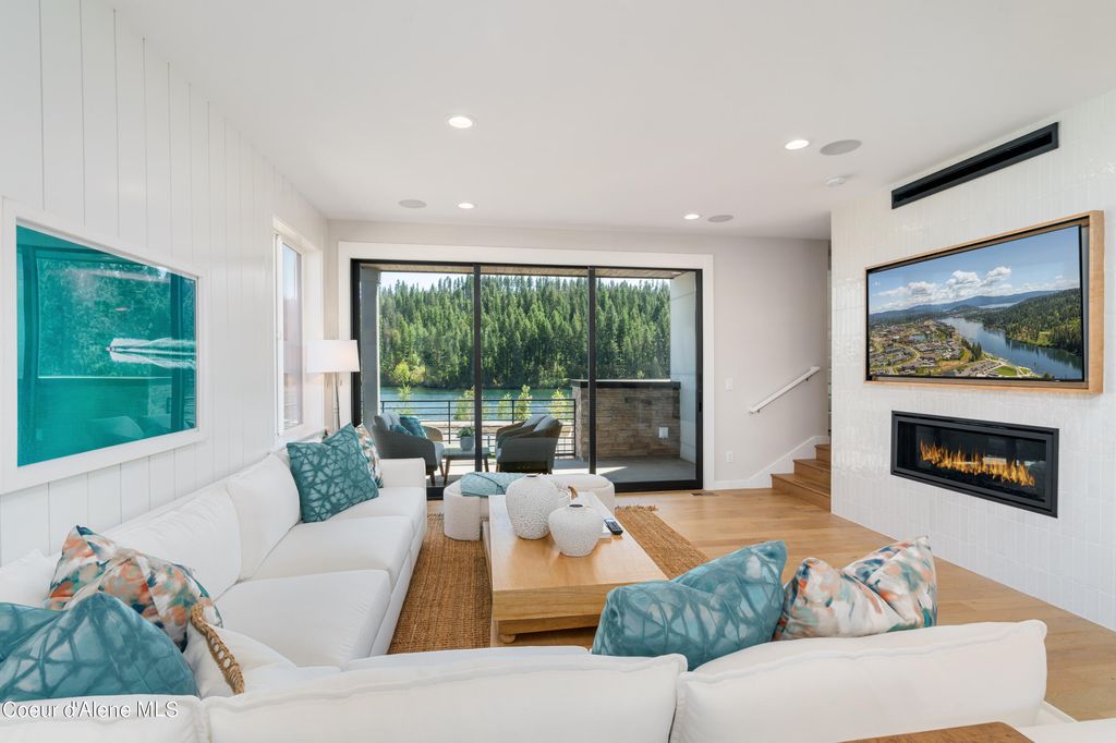 Photo of 2931 Heartwood Rd, Coeur dAlene, ID 83814 (MLS # 25-9486)