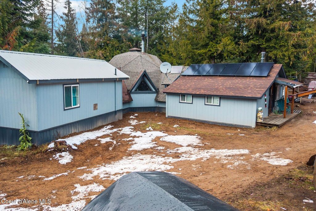 Photo of 762 High Rd, Sandpoint, ID 83864 (MLS # 25-11461)