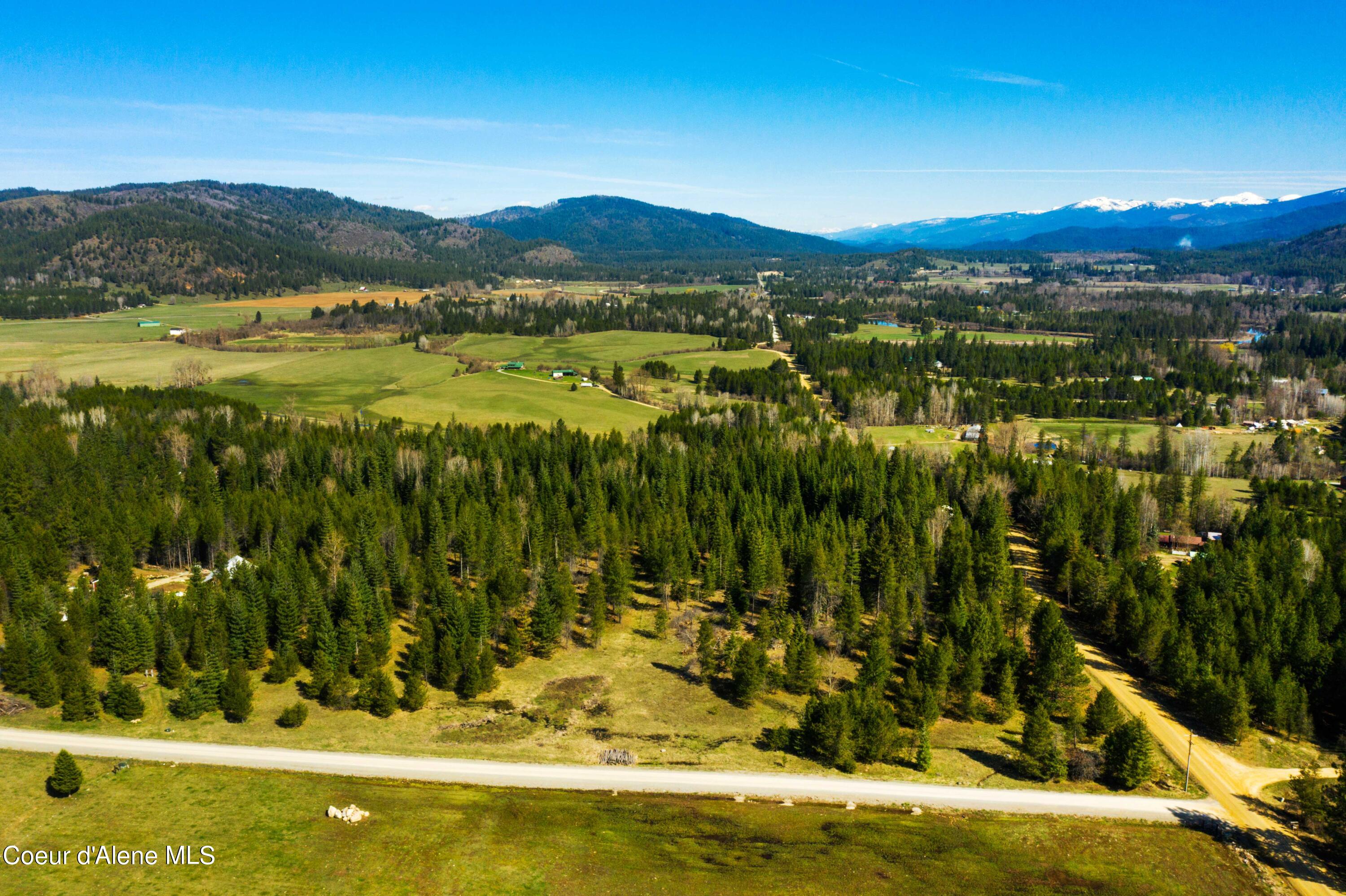 NKA Miss Kitty Ln, Priest River, Idaho image 5