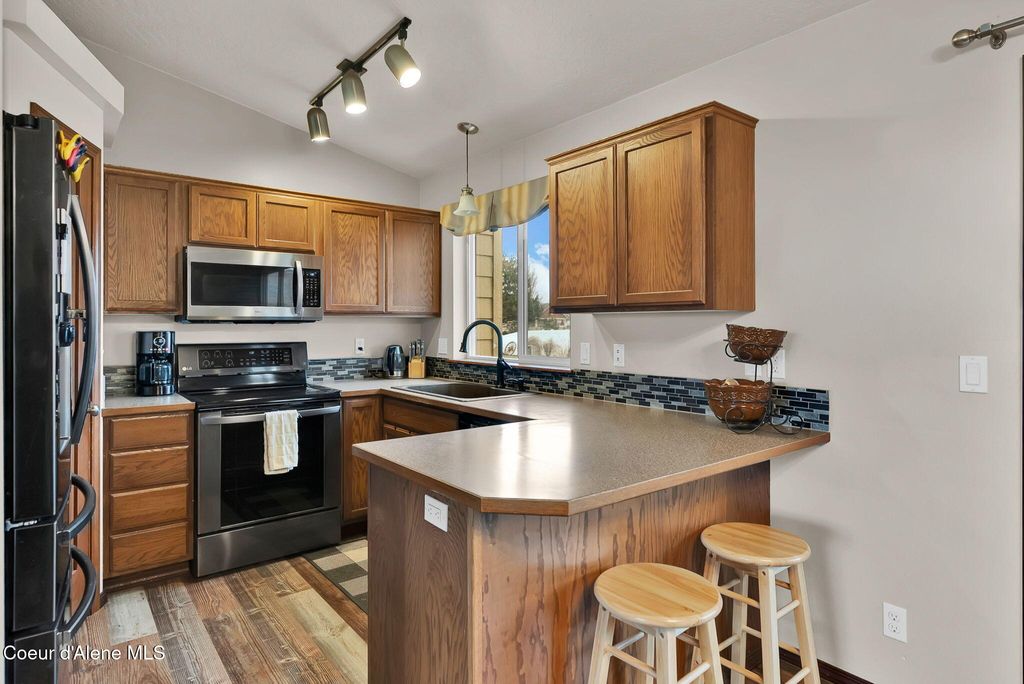 Photo of 2118 Teanaway Dr, Post Falls, ID 83854 (MLS # 26-653)