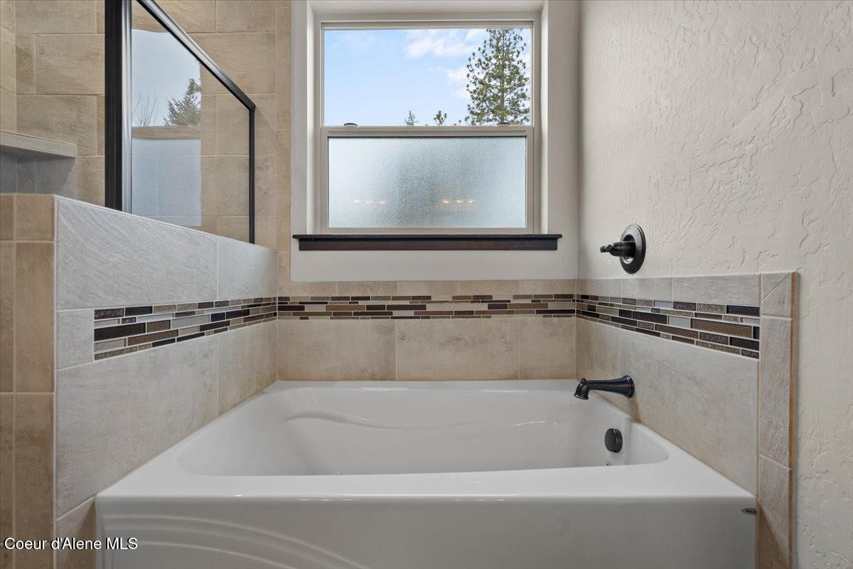 1459 W Chestnut Way, Coeur d'Alene, Idaho image 13