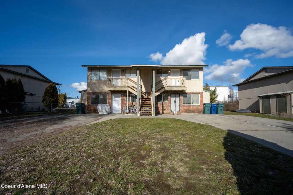 Photo of 121 Borah Ave, Coeur dAlene, ID 83814 (MLS # 26-1244)