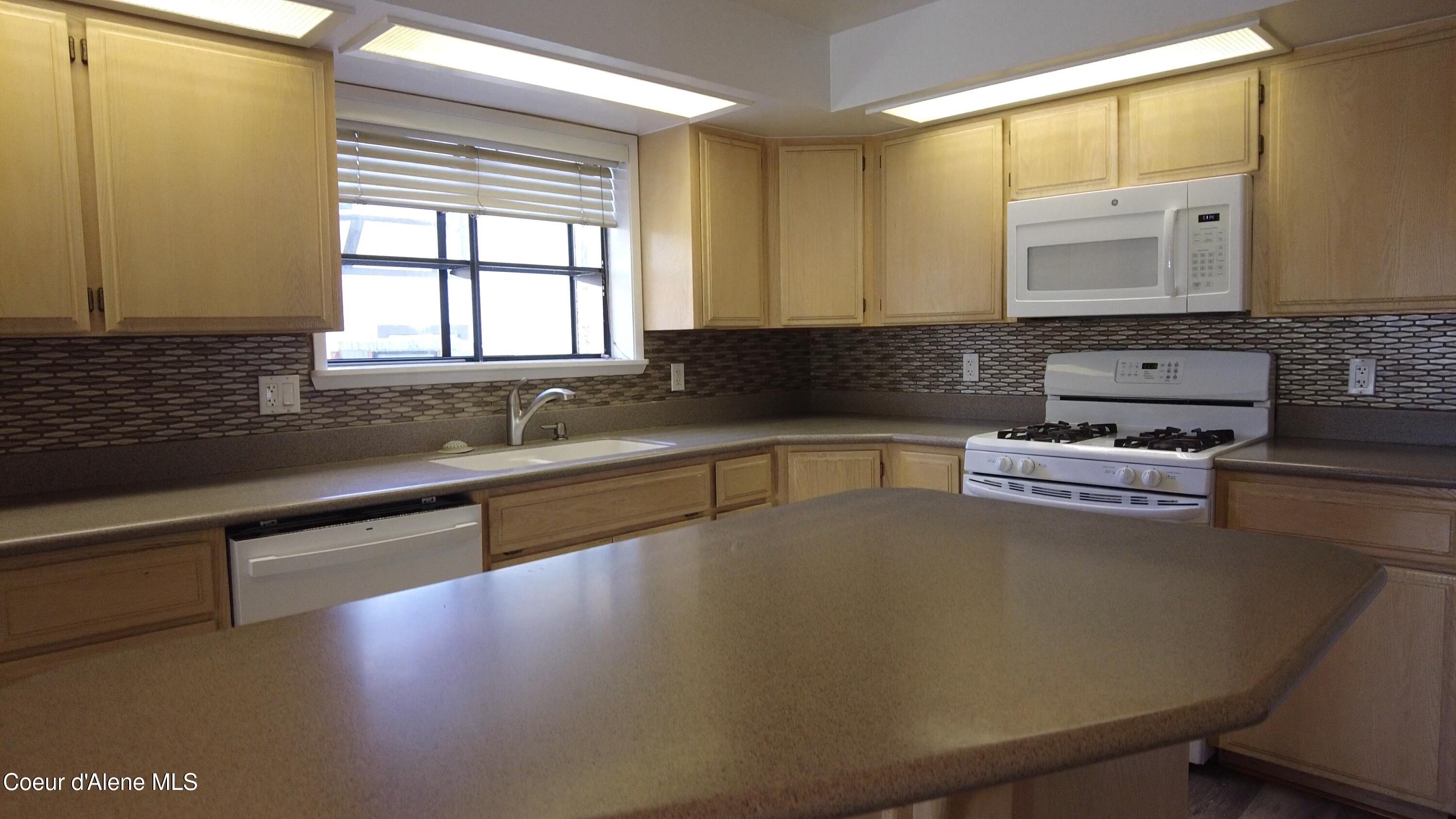 2213 E Lookout Dr, Coeur d'Alene, Alaska image 4
