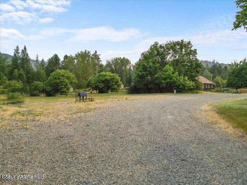 40487 Riverview Dr, Cataldo, Idaho image 16