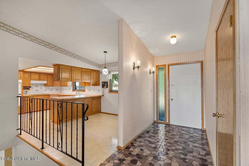 Photo of 5621 Conklin Rd, Greenacres, WA 99016 (MLS # 25-9815)