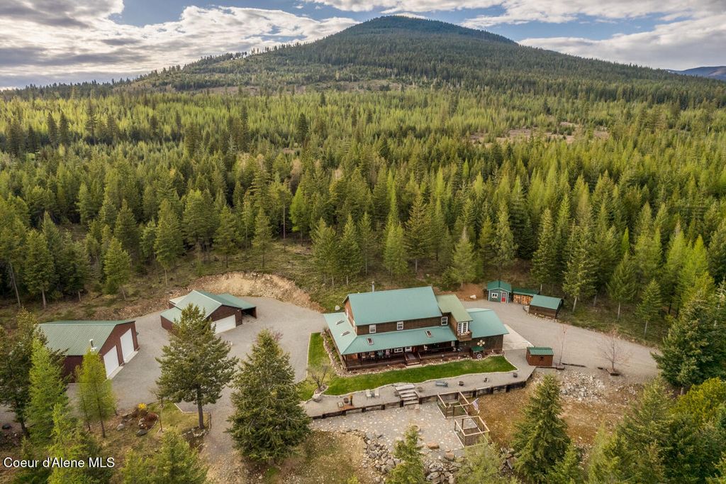 Photo of 516 Culvert Ln, Bonners Ferry, ID 83805 (MLS # 26-4283)