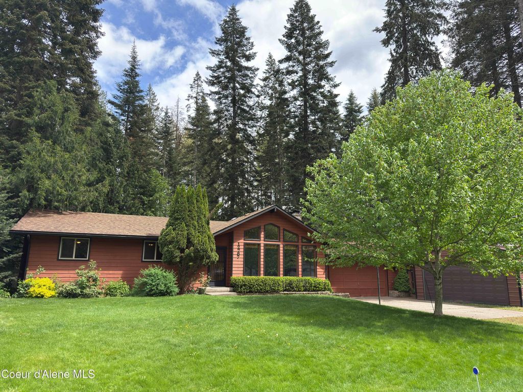 Photo of 12787 Emerald Dr, Hayden, ID 83835 (MLS # 26-4907)