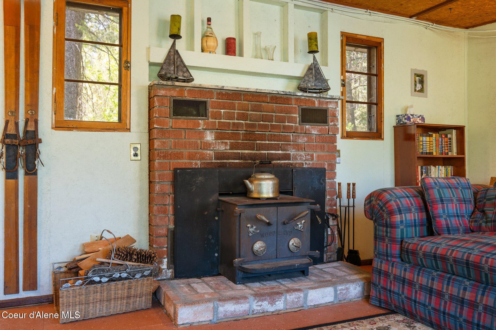 50 W Poirier Rd, Newport, Alaska image 9