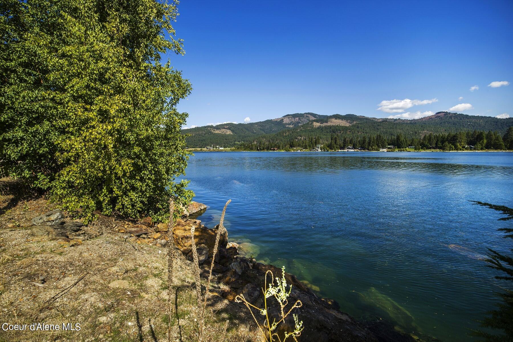 NKA Fernandes Ct, Priest River, Idaho image 30