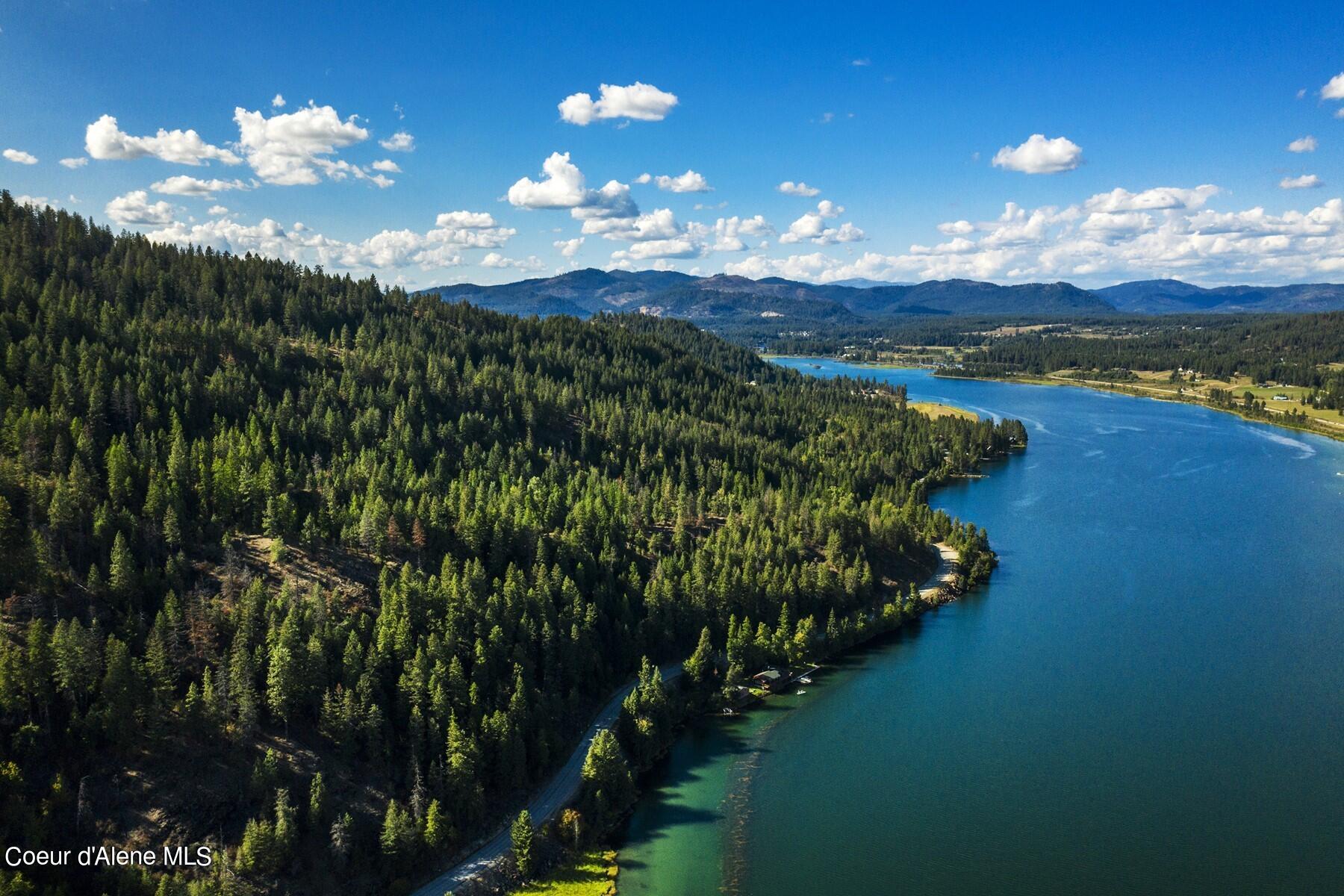 NKA Fernandes Ct, Priest River, Idaho image 1