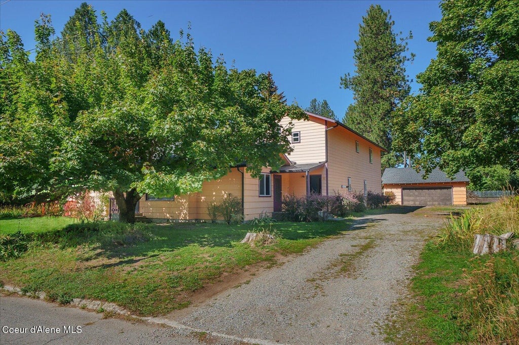 Photo of 1523 Nettleton Gulch Rd, Coeur dAlene, ID 83815 (MLS # 26-9657)