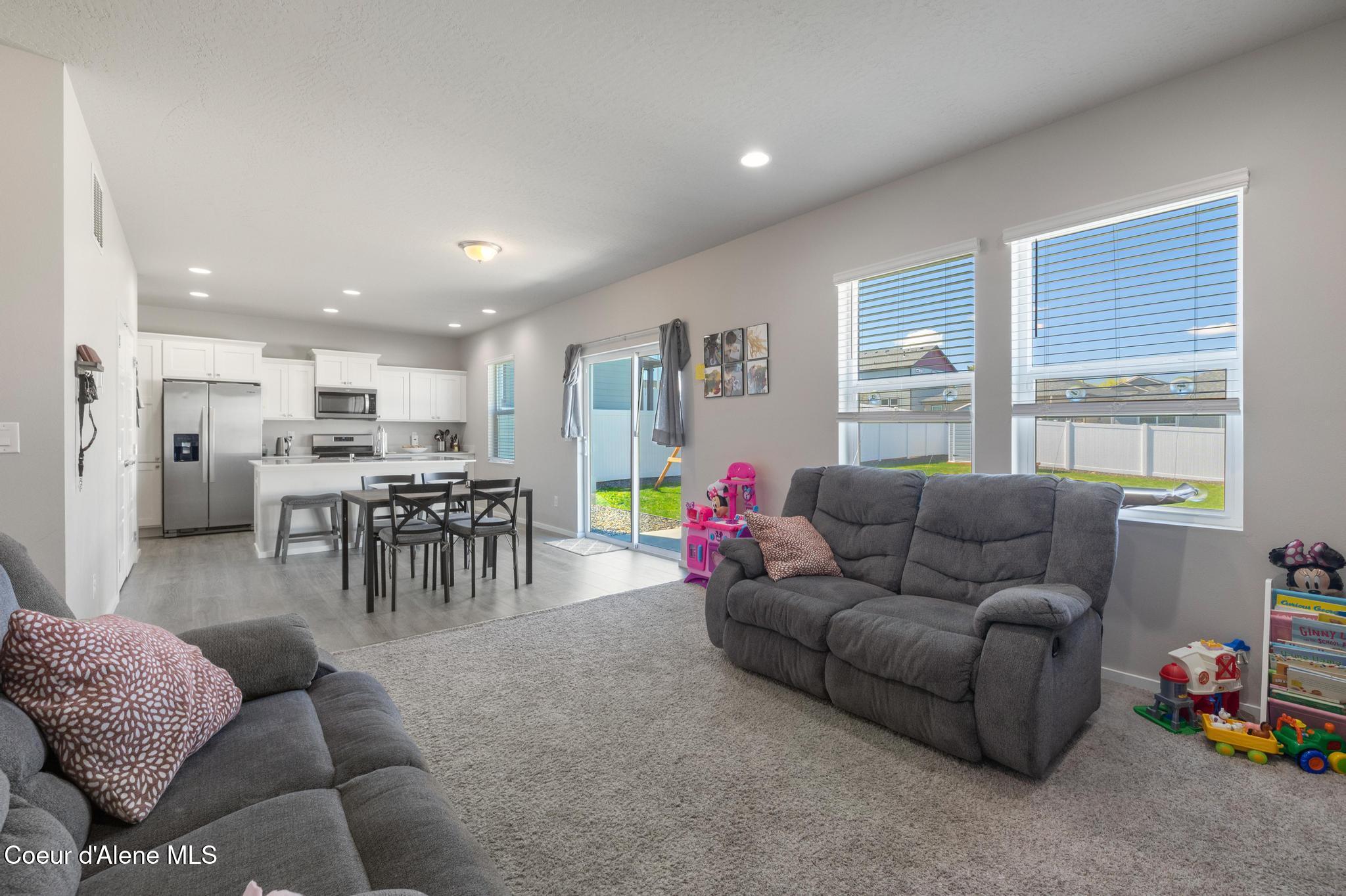 1102 S Best Road, Spokane Valley, Alaska image 10