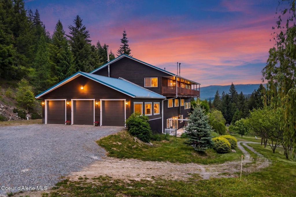 Photo of 4456 Westside Rd, Bonners Ferry, ID 83805 (MLS # 26-5246)