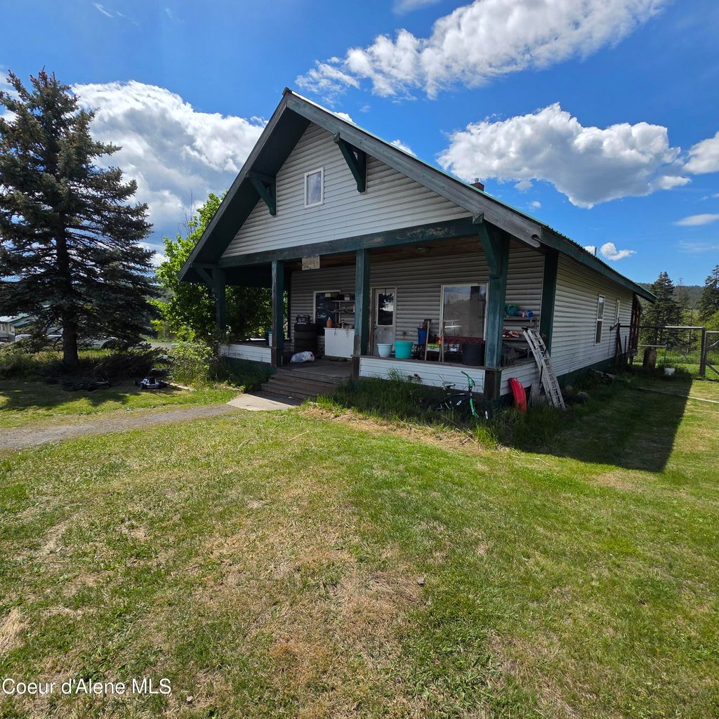 Photo of 64042 Highway 3, Fernwood, ID 83830 (MLS # 26-5270)