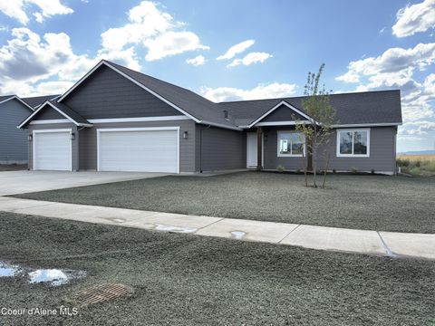 Photo of 11723 SIMMONS LN, Rathdrum, ID 83858 (MLS # 26-4551)