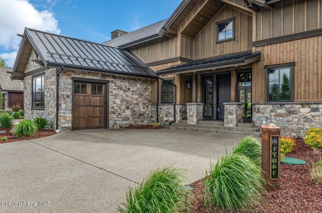 Photo of 17857 KIMBERLITE Dr, Coeur dAlene, ID 83814 (MLS # 26-3447)