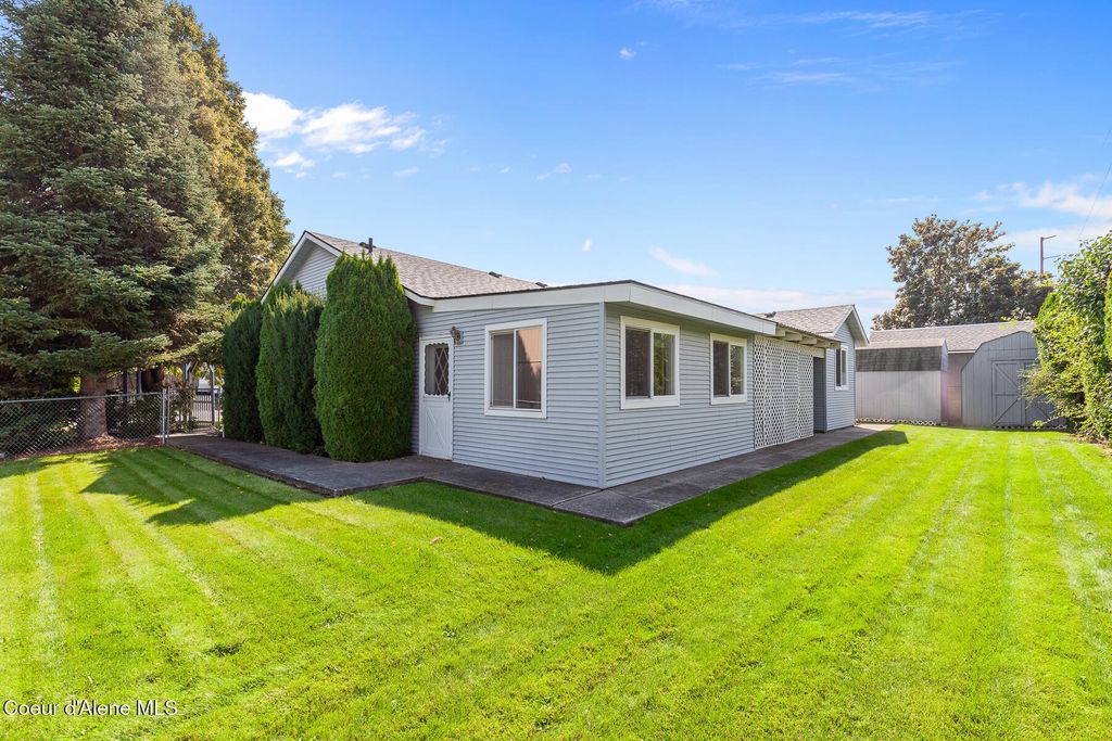 Photo of 2431 RAWHIDE RIDGE Ridge, Post Falls, ID 83854 (MLS # 25-9042)