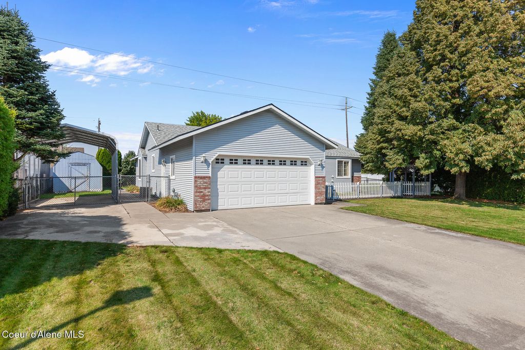 Photo of 2431 RAWHIDE RIDGE Ridge, Post Falls, ID 83854 (MLS # 25-9042)