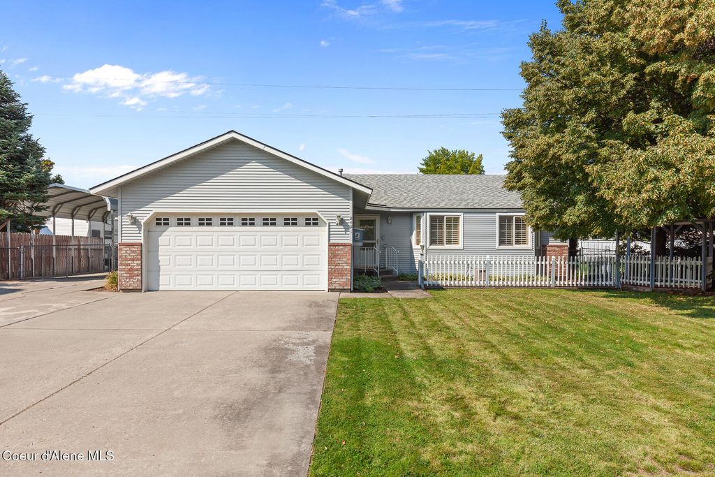 Photo of 2431 RAWHIDE RIDGE Ridge, Post Falls, ID 83854 (MLS # 25-9042)