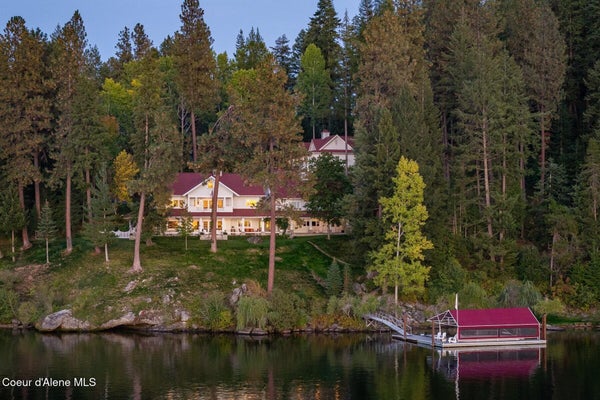 8555 S RED HOG DR, COEUR D ALENE, ID 83814 - Image c8d8a7bfd3b7fdfe3fcc601e0c3b3ef1/3452312274