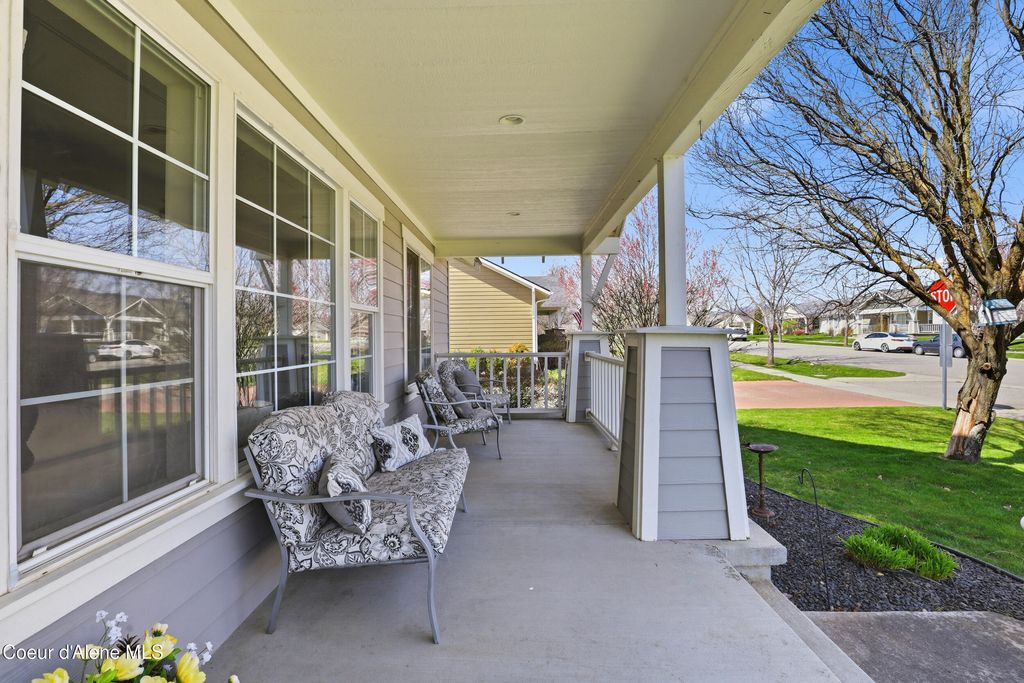 Photo of 6460 Majestic Ave, Rathdrum, ID 83858 (MLS # 26-4233)