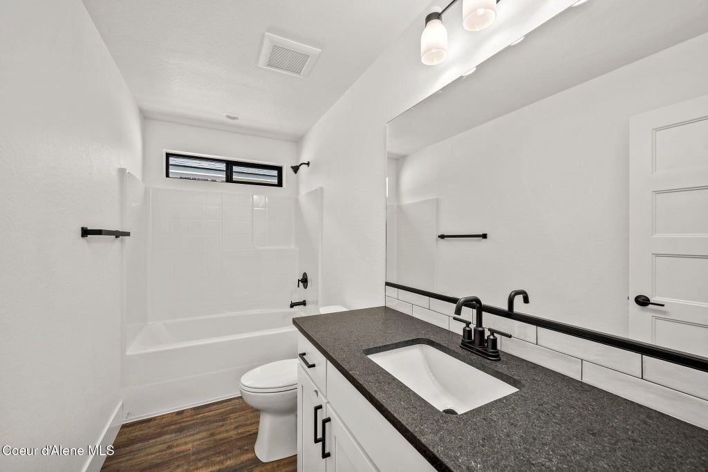 Photo of 1173 Jersey St, Sandpoint, ID 83864 (MLS # 26-10221)