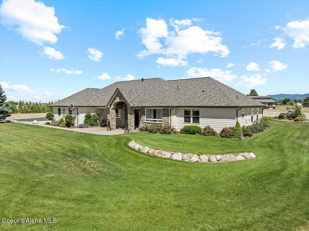 Photo of 7513 Nighthawk DR, Post Falls, ID 83854 (MLS # 26-7210)