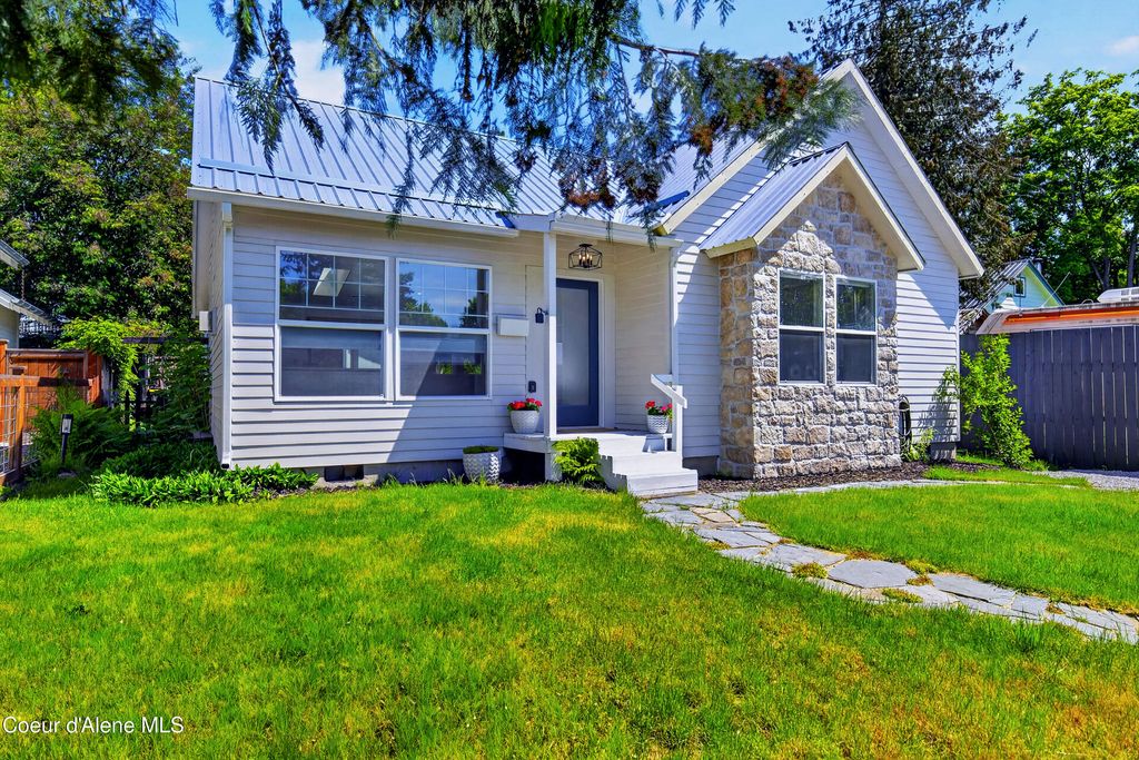 Photo of 311 Third, Sandpoint, ID 83864 (MLS # 26-5308)