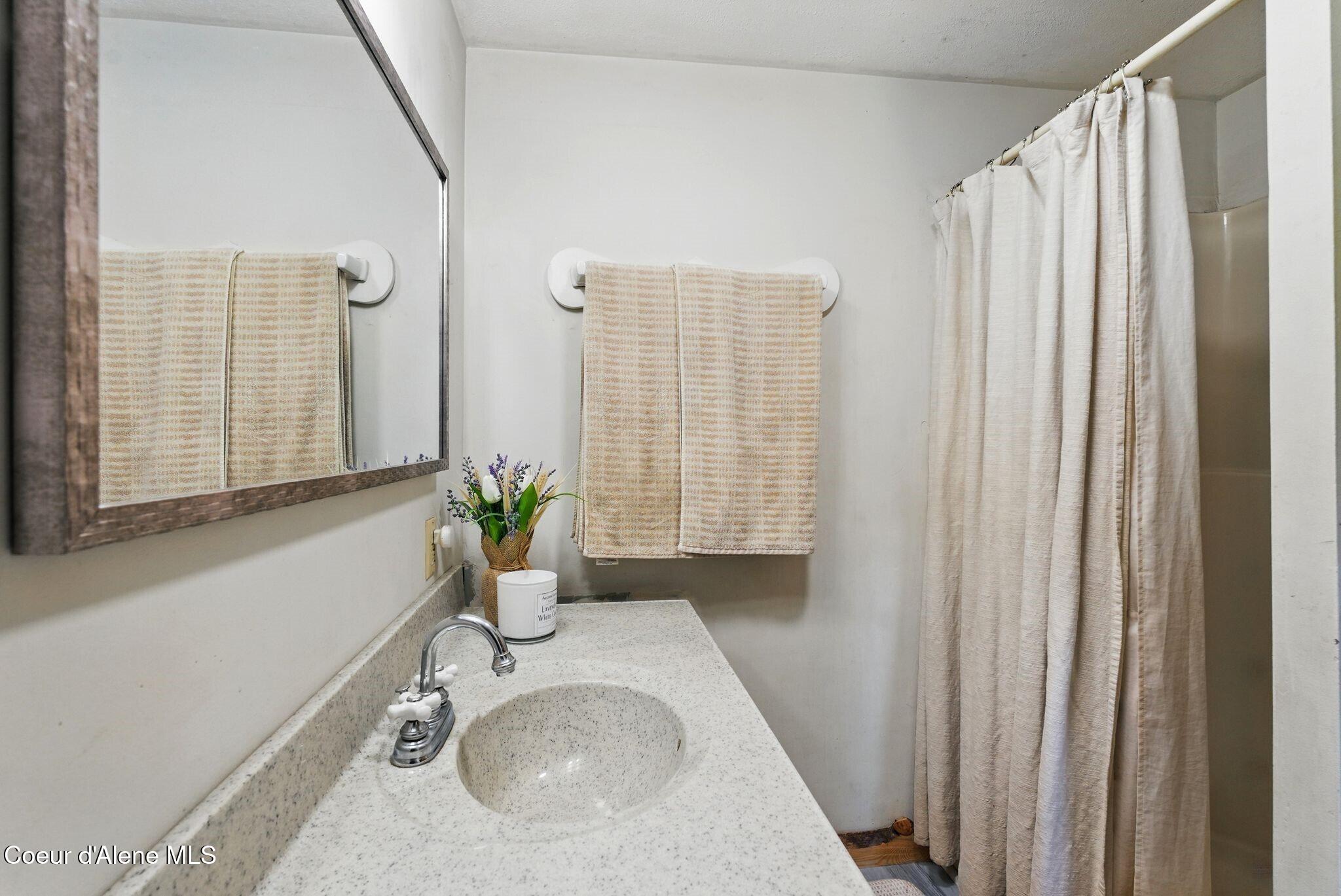 76 S Shadow Valley Ln, Clark Fork, Alaska image 38