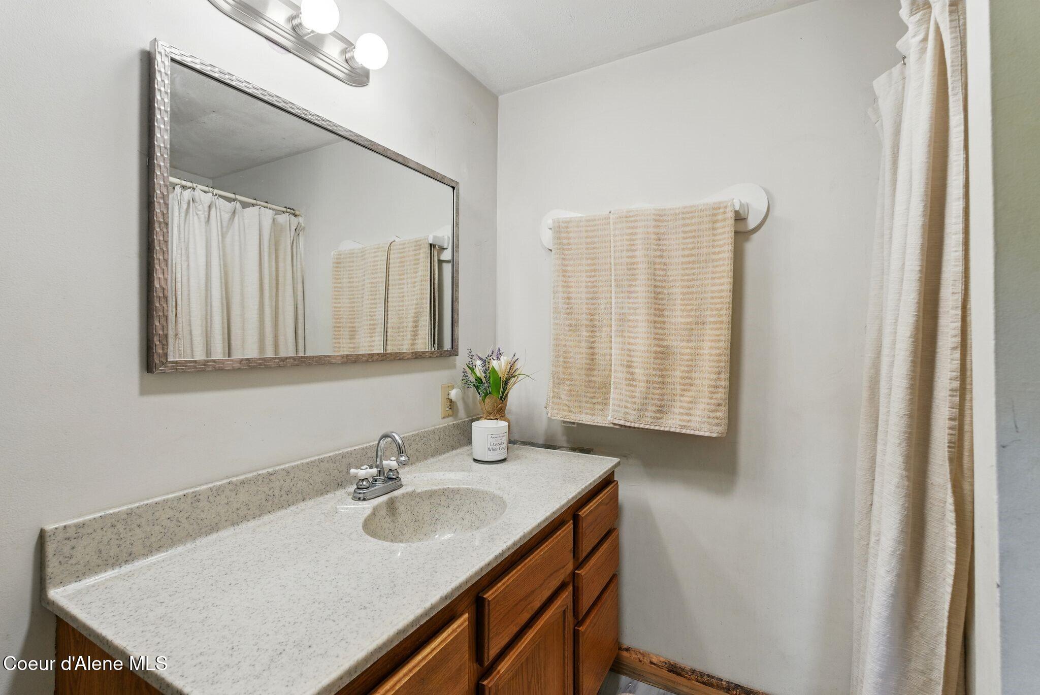 76 S Shadow Valley Ln, Clark Fork, Alaska image 37