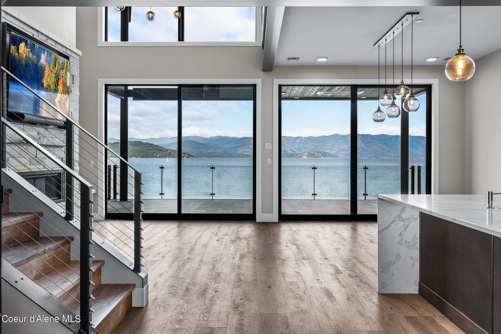 Photo of 802 Sandpoint Ave Ave #8106, Sandpoint, ID 83864 (MLS # 25-6930)