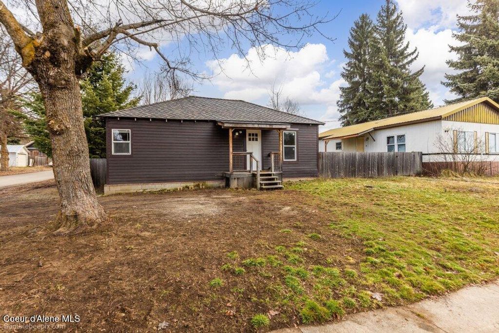 Photo of 32390 2nd, Spirit Lake, ID 83869 (MLS # 26-1329)