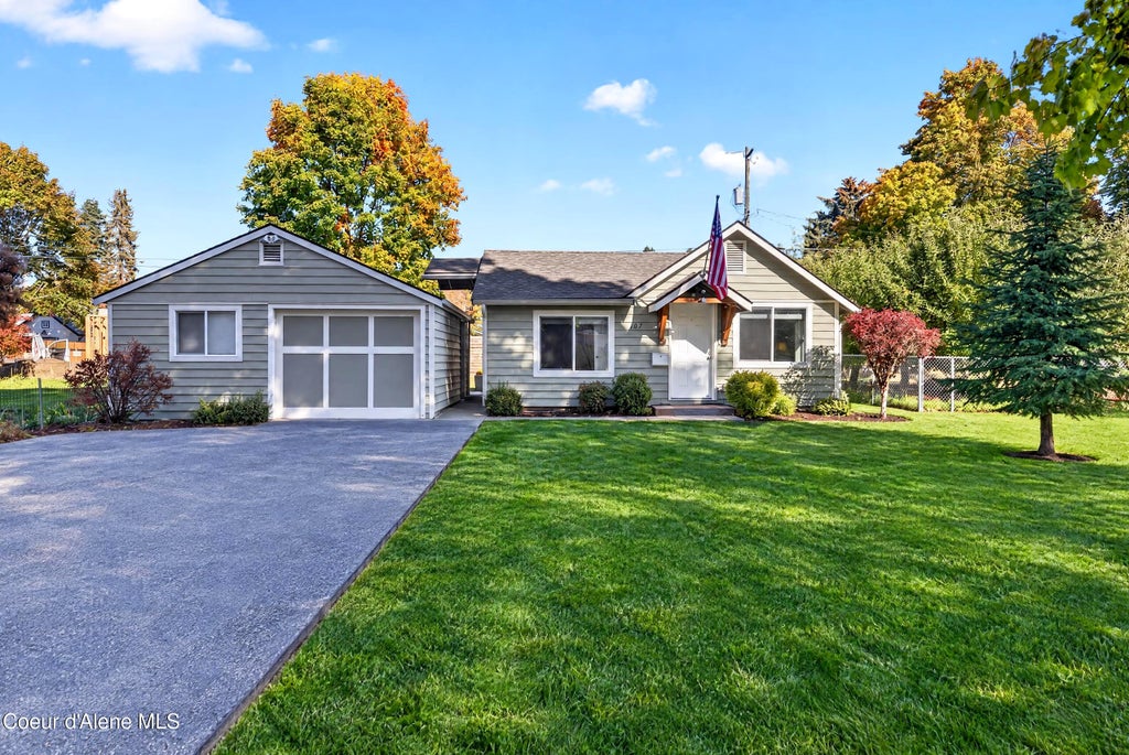 Photo of 407 Walnut Ave, Coeur dAlene, ID 83814 (MLS # 26-10477)