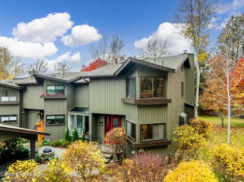 Photo of 600 HUBBARD #34, Coeur dAlene, ID 83814 (MLS # 25-10870)