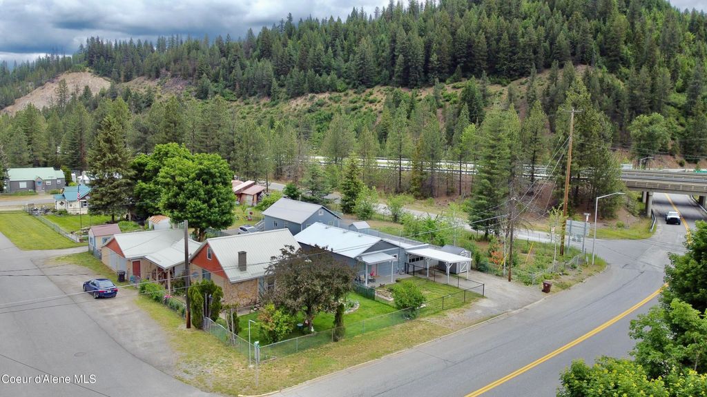 Photo of 306 Third St, Osburn, ID 83849 (MLS # 26-5670)