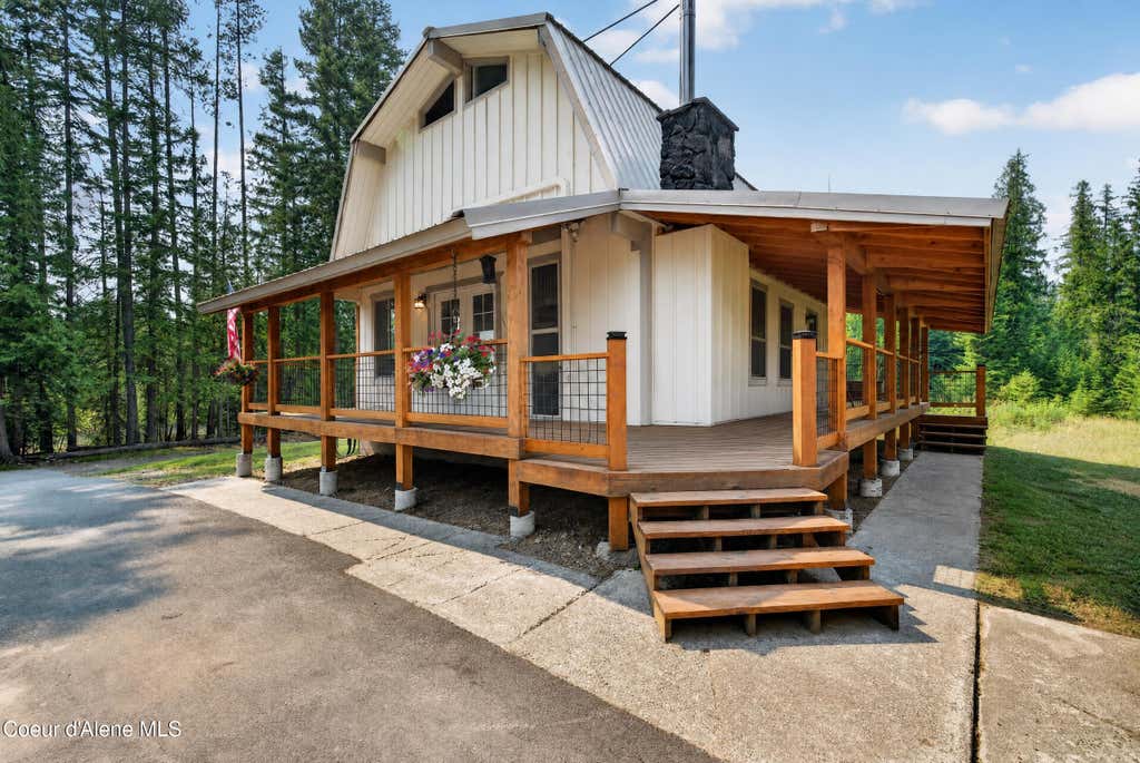 Photo of 77091 Highway 3, St. Maries, ID 83861 (MLS # 26-8177)