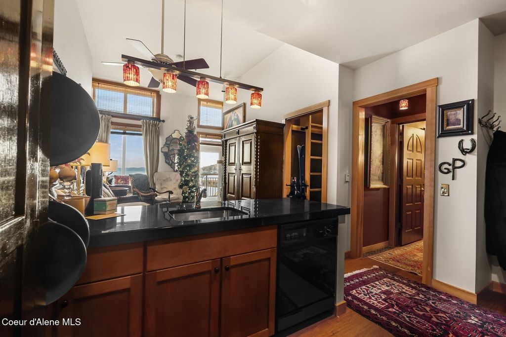 Photo of 124 Village Ln #108, Sandpoint, ID 83864 (MLS # 26-893)