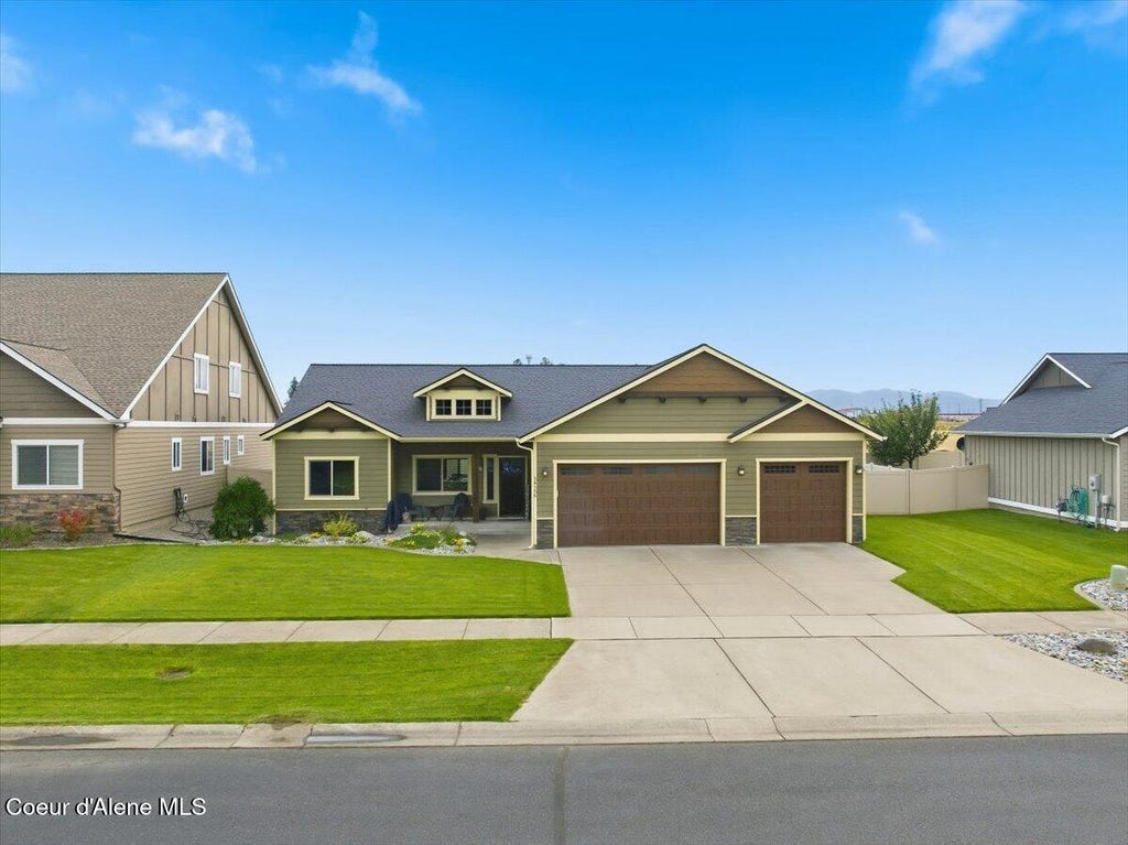 Photo of 14136 Pristine CIR, Rathdrum, ID 83858 (MLS # 26-9396)