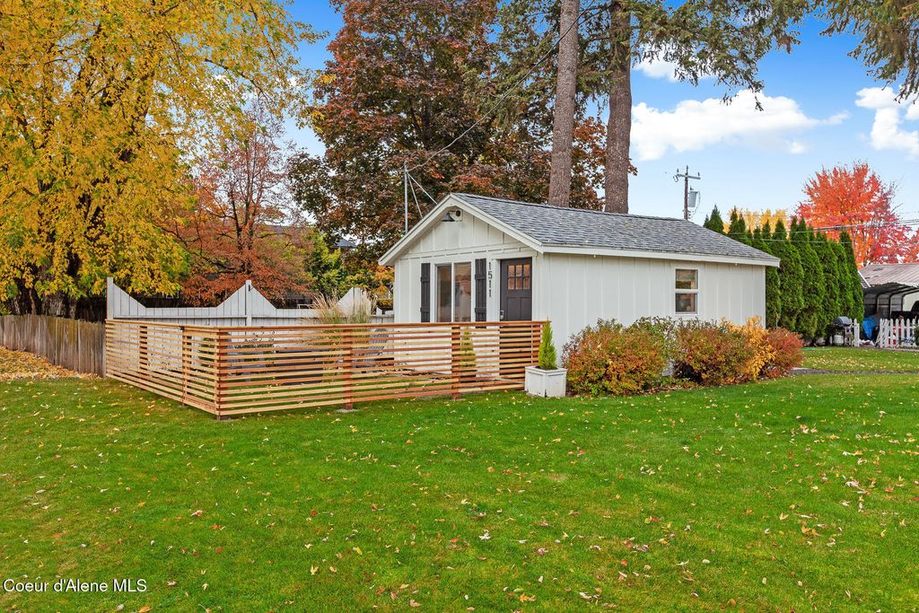 Photo of 1511 Mullan Ave, Coeur dAlene, ID 83814 (MLS # 26-1534)