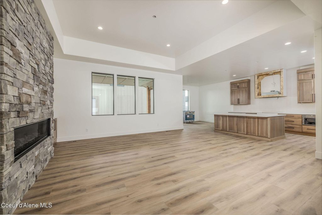 Photo of 8118 Ferguson Ln, Rathdrum, ID 83858 (MLS # 26-1377)