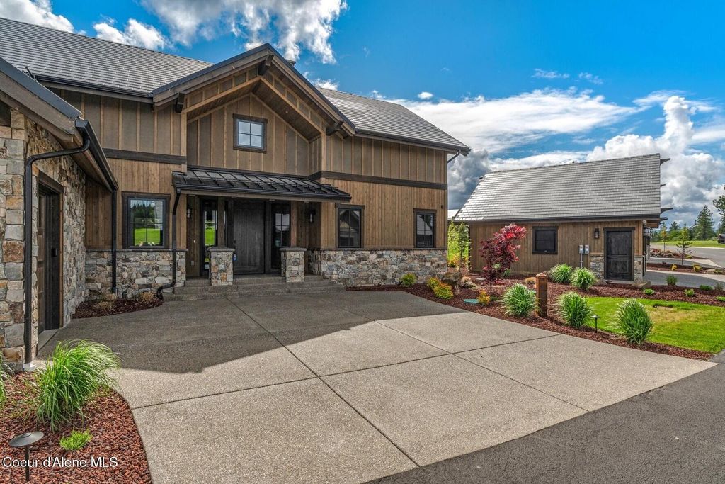 Photo of 17857 KIMBERLITE Dr, Coeur dAlene, ID 83814 (MLS # 25-6243)