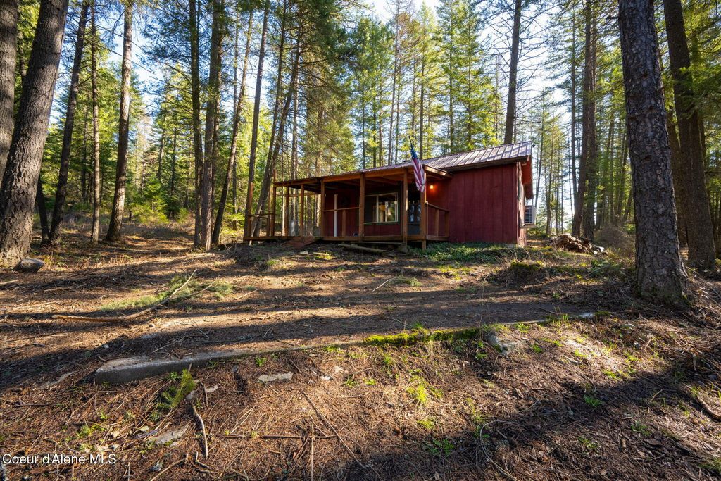 Photo of 1807 Kelso Lake Lake, Athol, ID 83801 (MLS # 26-3032)