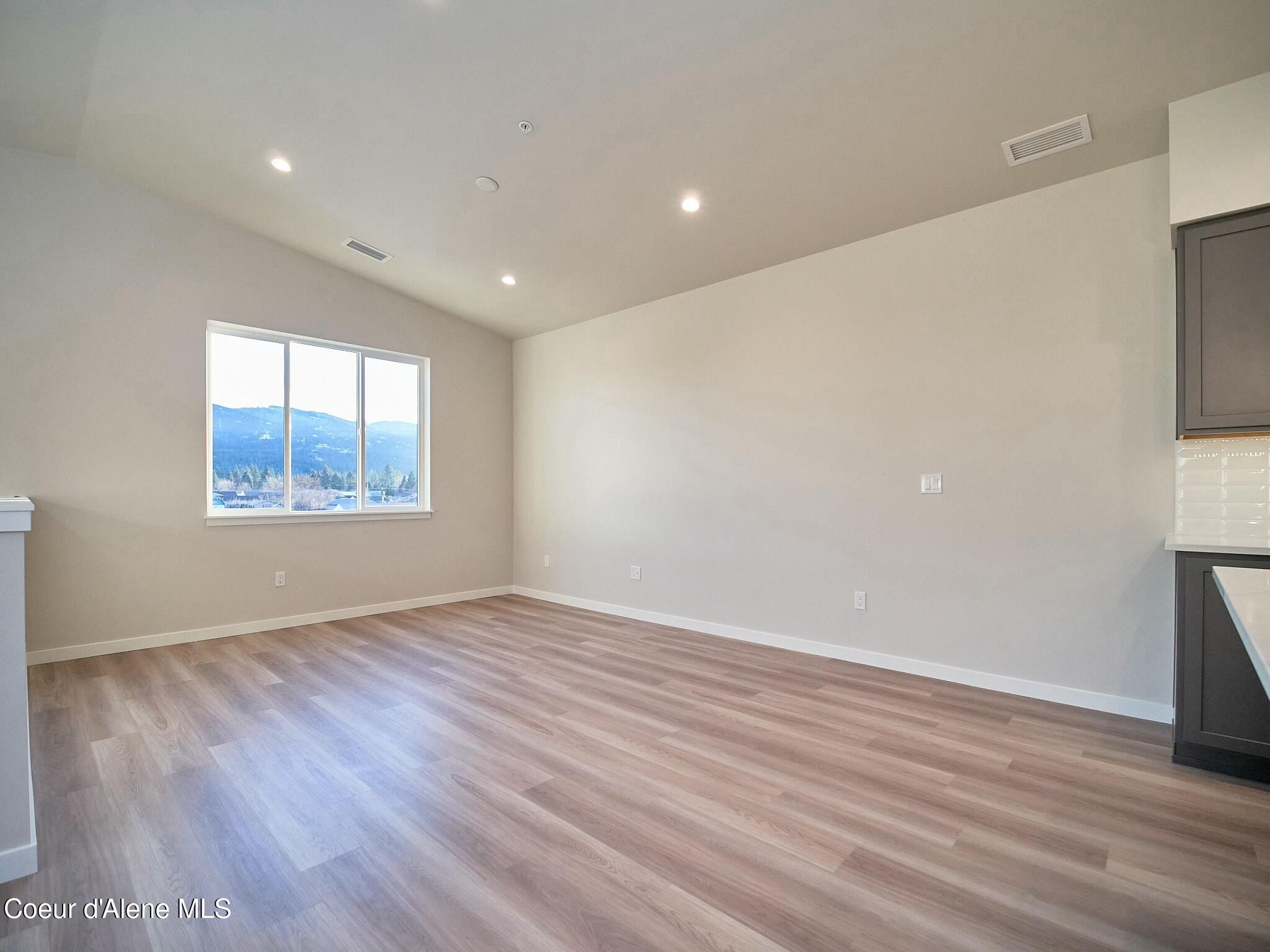 900 E Railroad Ave #102, Post Falls, Texas image 4