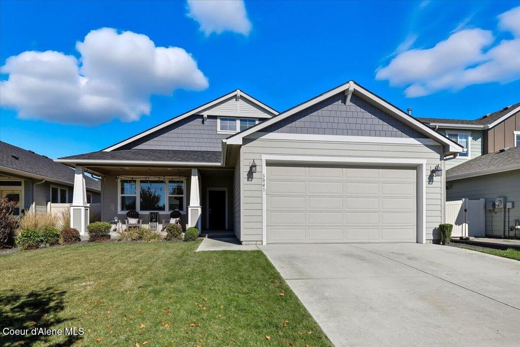 Photo of 3041 Pascal Dr, Coeur dAlene, ID 83815 (MLS # 25-10223)