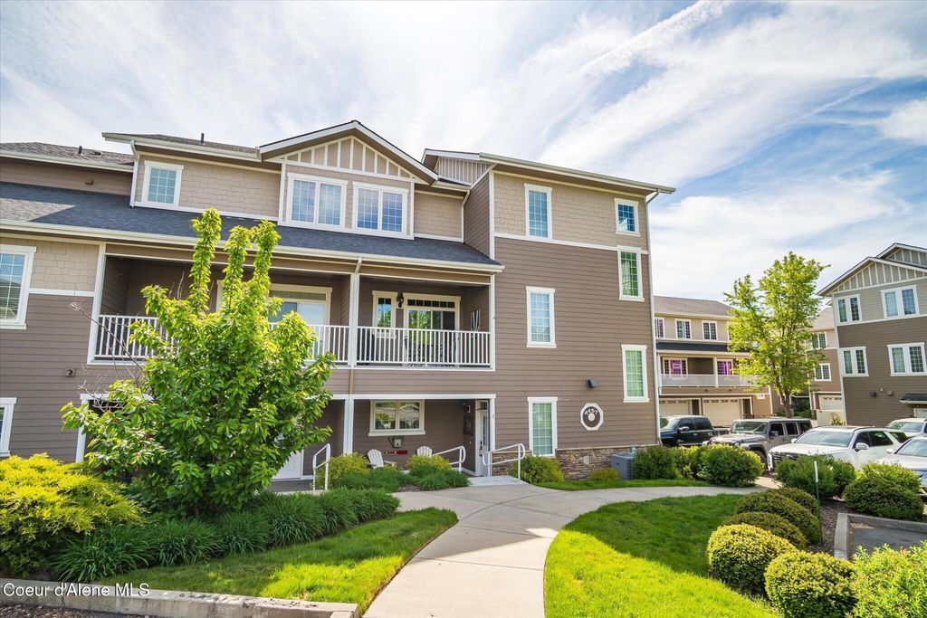 Photo of 4457 Greenchain Loop Loop #3, Coeur dAlene, ID 83814 (MLS # 26-4955)